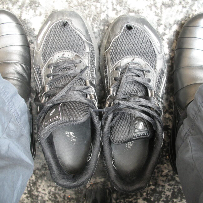 Replacing my old and worn shoes  (and the filthy carpet at LHR T3)