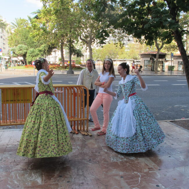 Valencian dancers